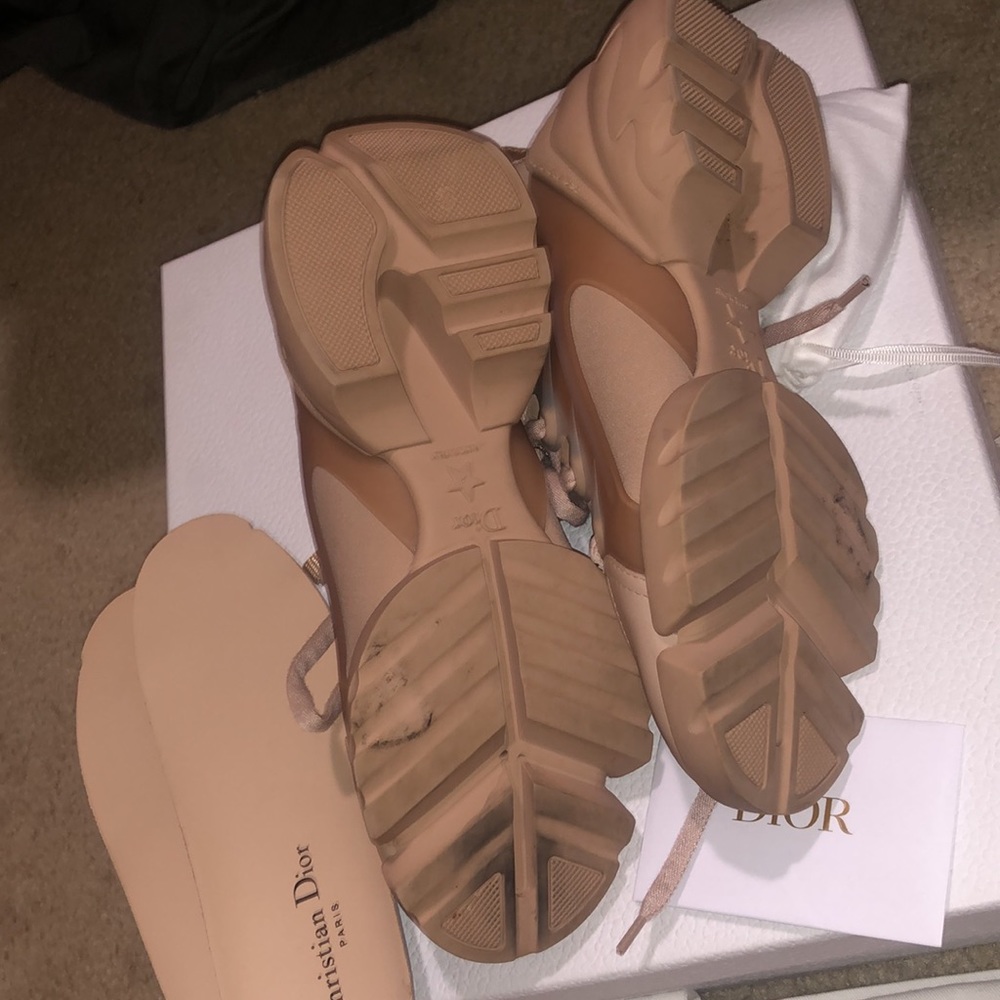Women Dior Sneakers - Picture 2 of 6